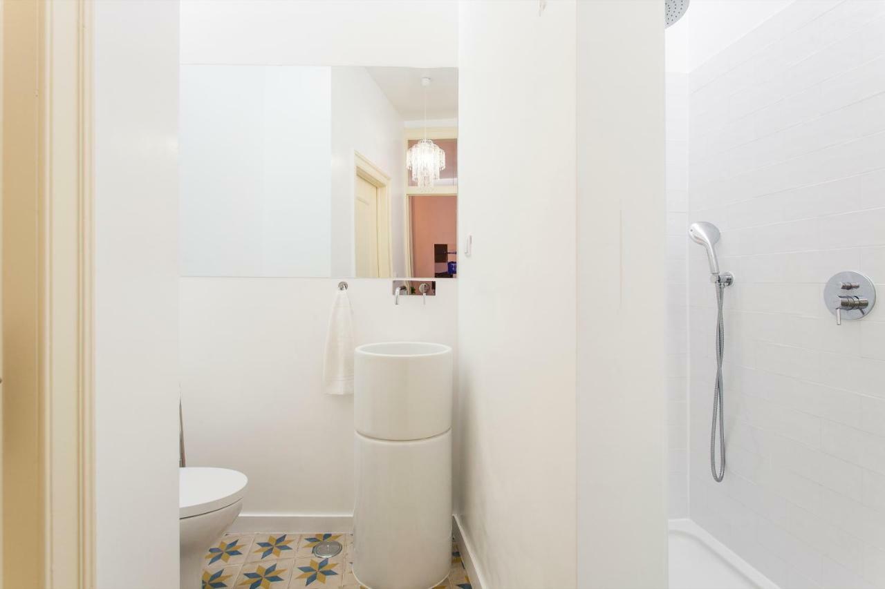 Bairro Alto 3 Bedroom Patio Flat! Lissabon Exterior foto
